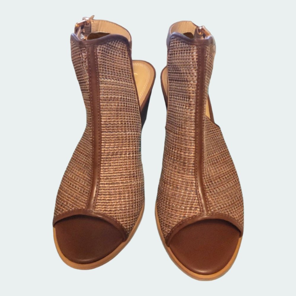 Dominique Nicole brown open-toe cage shoes sz 11M NWT